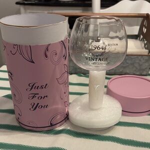 ❤️Vintage 1964 Edition Glass with Purple Box
